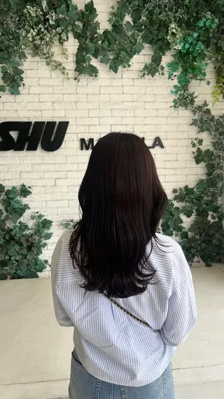 ロング カラー 湯谷 菜々美のヘアスタイル