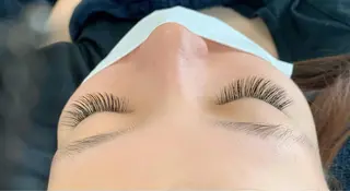 マツエク・マツパ salonLADYSTYLE所属・稲嶺 美華のエステ・リラクイメージ