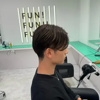 ショート ダメージレスハイ トーン💖kanonのヘアスタイル