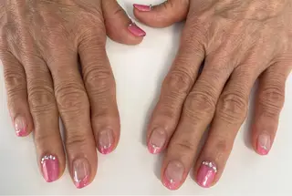 ネイル Mule Beauty Salon所属・ミュール ビューティーサロンのネイルデザイン