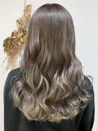 ミディアム 長井 麻帆のヘアスタイル