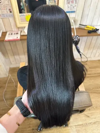 ミディアム 髪質改善/艶髪/ 透明感カラー/サラのヘアスタイル