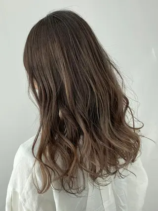 セミロング 公式 Ease by amble luxeのヘアスタイル