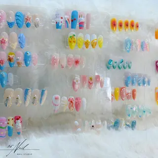 ミディアム 28ネイル フェンのネイルデザイン