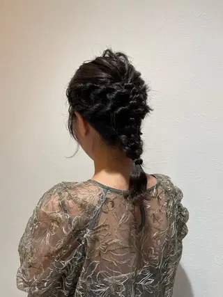ミディアム ヘアアレンジ 前田 夏季のヘアスタイル
