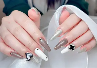 ネイル 🎀M nails✨ ビューティーのネイルデザイン
