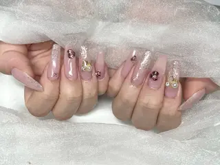 ネイル Roi〈ロワ〉 Minakoのネイルデザイン