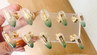 ネイル Lima所属・イワタ アケミのネイルデザイン