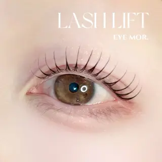 マツエク・マツパ まつげと眉毛の専門店eye mor.-アイモア-岡崎店所属・佐藤 彩矢佳のマツエク・マツパデザイン