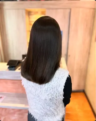 セミロング 馬越 優のヘアスタイル