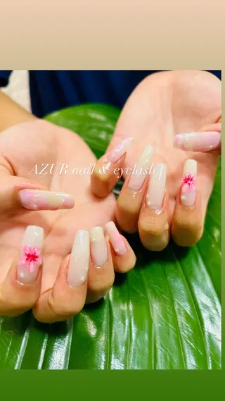 ネイル AZUR N&eyelashのネイルデザイン