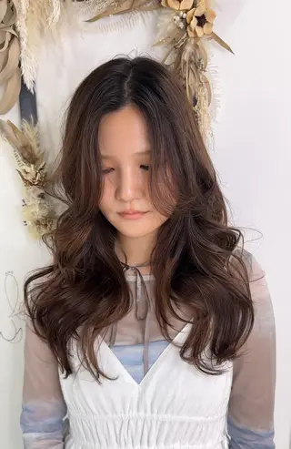 ロング Charmant所属・Charmant シェルマンのヘアスタイル