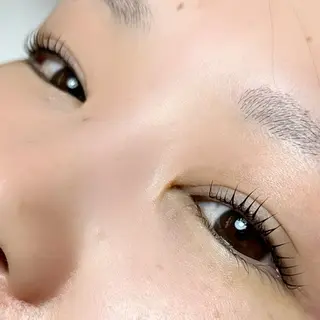 マツエク・マツパ ou's nail salon所属・小林 桜のネイルデザイン