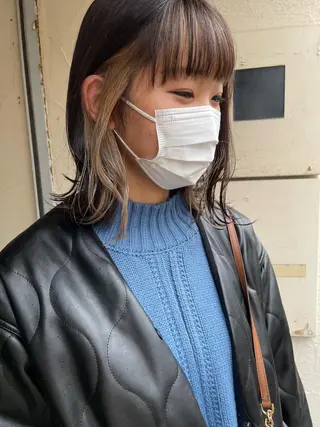 ショート カラー tomo🍒パーマ ハイトーン似合わせのヘアスタイル