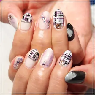 ネイル 山田 麻衣のネイルデザイン