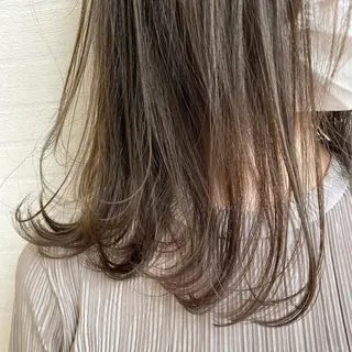 セミロング カラー インナーカラー👾 Chibiのヘアスタイル