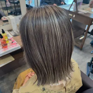 ミディアム bloom296 富里所属・🫧透明感カラー🫧 ロン毛美容師のヘアスタイル