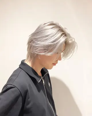 メンズ 透明感ブリーチ/ メンズパーマのヘアスタイル