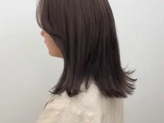 セミロング カラー maeda yumiのヘアスタイル