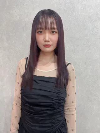セミロング カラー ユ イのヘアスタイル