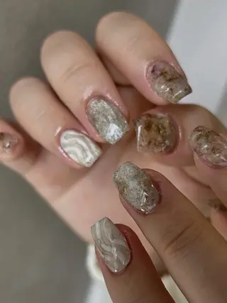 ネイル talo .のネイルデザイン