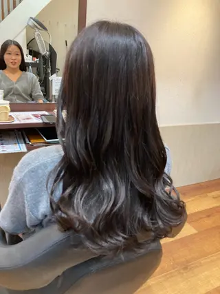 ロング MOLLASALON 浅香山店所属・ツジ モモカのヘアスタイル