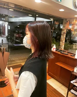 ミディアム 【溝の口の髪遊師🎨 】佐藤那都のヘアスタイル
