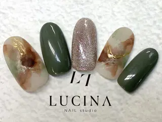 ネイル 新橋 ルキナ スタッフのネイルデザイン