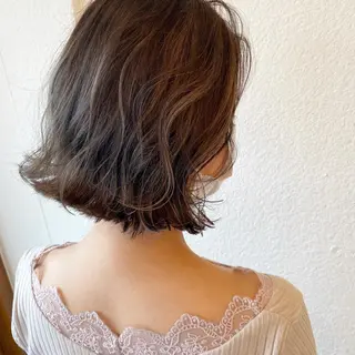 ショート カラー 入江 志穂のヘアスタイル