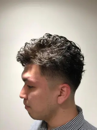 ミディアム パーマ 【24時まで営業✨】 吉本 成樹のヘアスタイル