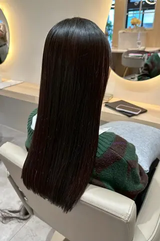 ロング TOMO ~ blanc ~のヘアスタイル