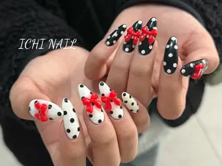 ネイル 🍪 YOSHI🧋のネイルデザイン