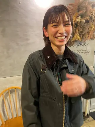 ミディアム さの あやねのヘアスタイル