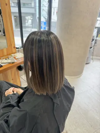 ロング カラー ヘアアレンジ 佐々木  まゆかのヘアスタイル