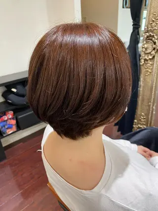ショート カラー LOREM Miyuのヘアスタイル