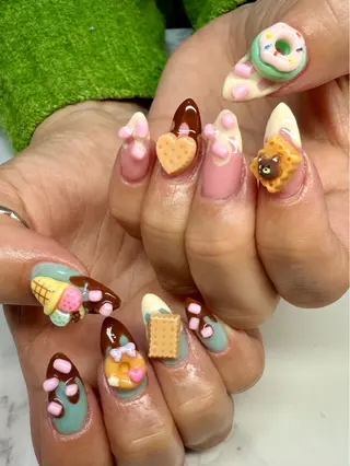 ネイル M.N_ nailのネイルデザイン