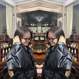 ショート カラー レイヤー/ボブ/ ミニボブ/AOIのヘアスタイル