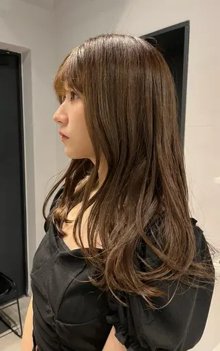 ロング カラー ベージュ/グレージュ 恵比寿/丸山陽平のヘアスタイル