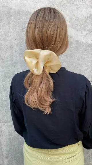 ロング カラー ヘアアレンジ ハイトーンカラー 🩷NANAのヘアスタイル