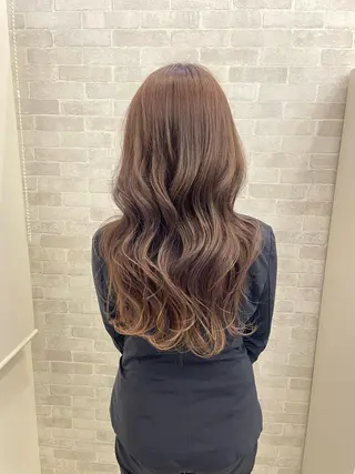 ロング カラー Well's TAIGAのヘアスタイル