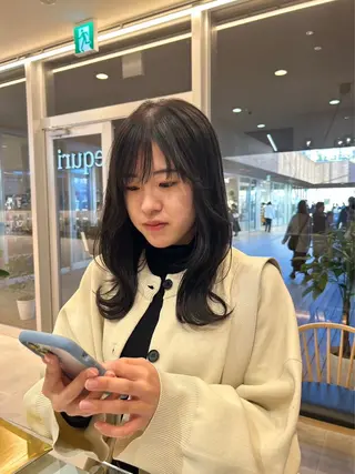 ロング 宮原 智美のヘアスタイル