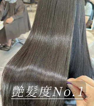 ロング 🩶レイヤー/艶髪/ 顔周り/韓国風/輝士のヘアスタイル