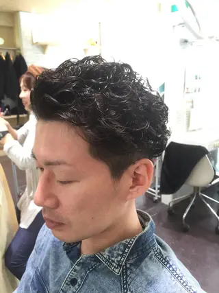 パーマ 西山 恵太郎のヘアスタイル