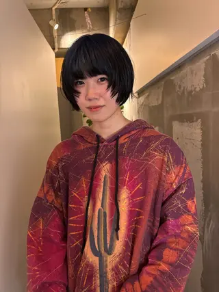 ショート mirai/ブリーチ ダブルカラーのヘアスタイル