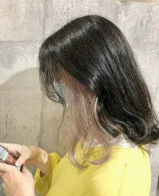 ミディアム レイヤー/韓国 ハイトーン興津史弥のヘアスタイル