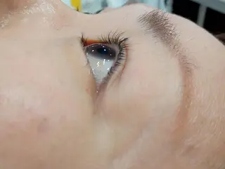 マツエク・マツパ ひな ALBA🐰三鷹のヘアスタイル