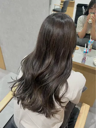 セミロング 西田 歩果のヘアスタイル