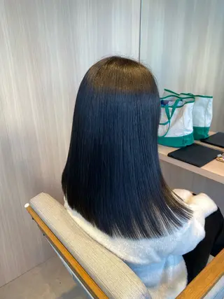 セミロング カラー amie所属・圧倒的艶感/丁寧で 上質な仕上がりRuiのヘアスタイル