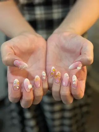 ネイル REY NAIL博多所属・加藤 香乃のネイルデザイン
