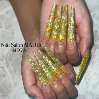ネイル MADIA藤沢所属・MADIA MEGUのネイルデザイン